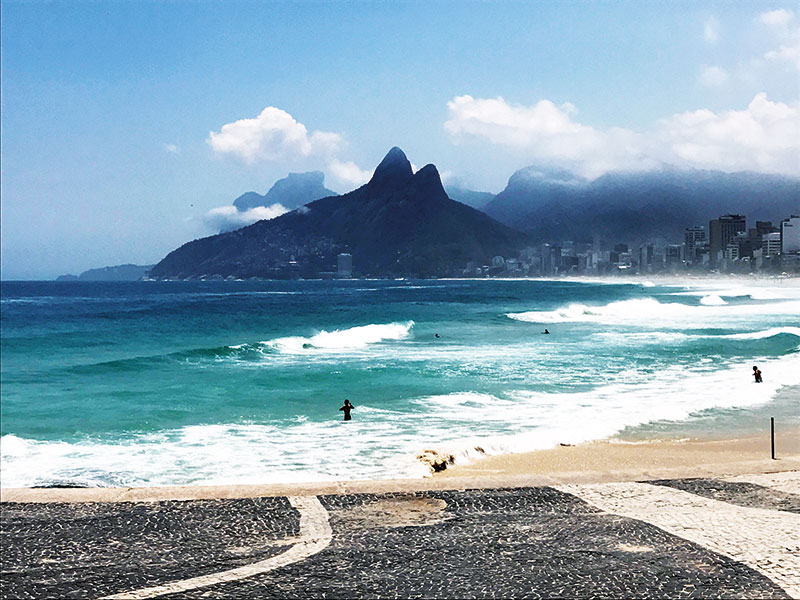 Rio’s famous beaches stretch along the Atlantic coastline, Brazil, Rio de Janeiro