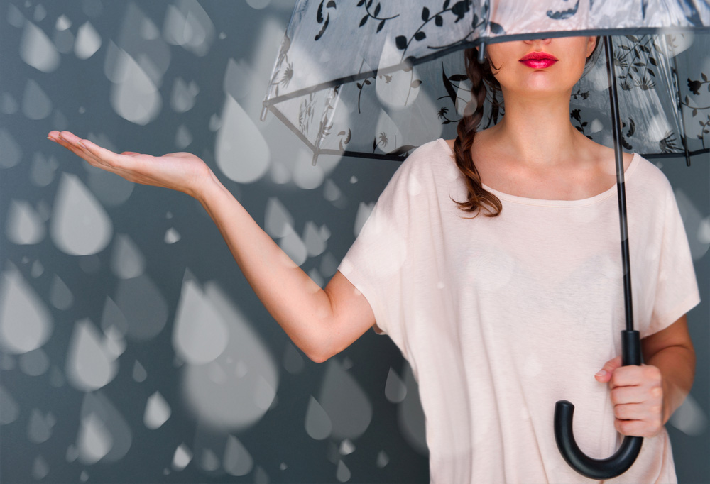 Monsoon makeup what to wear in the rains