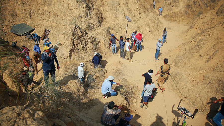 The crew at work in a ravine, Sonchiriya, Chambal valley