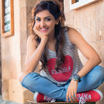 Neeti Mohan, Bollywood Singer, Student of the Year, Jab Tak Hai Jaan